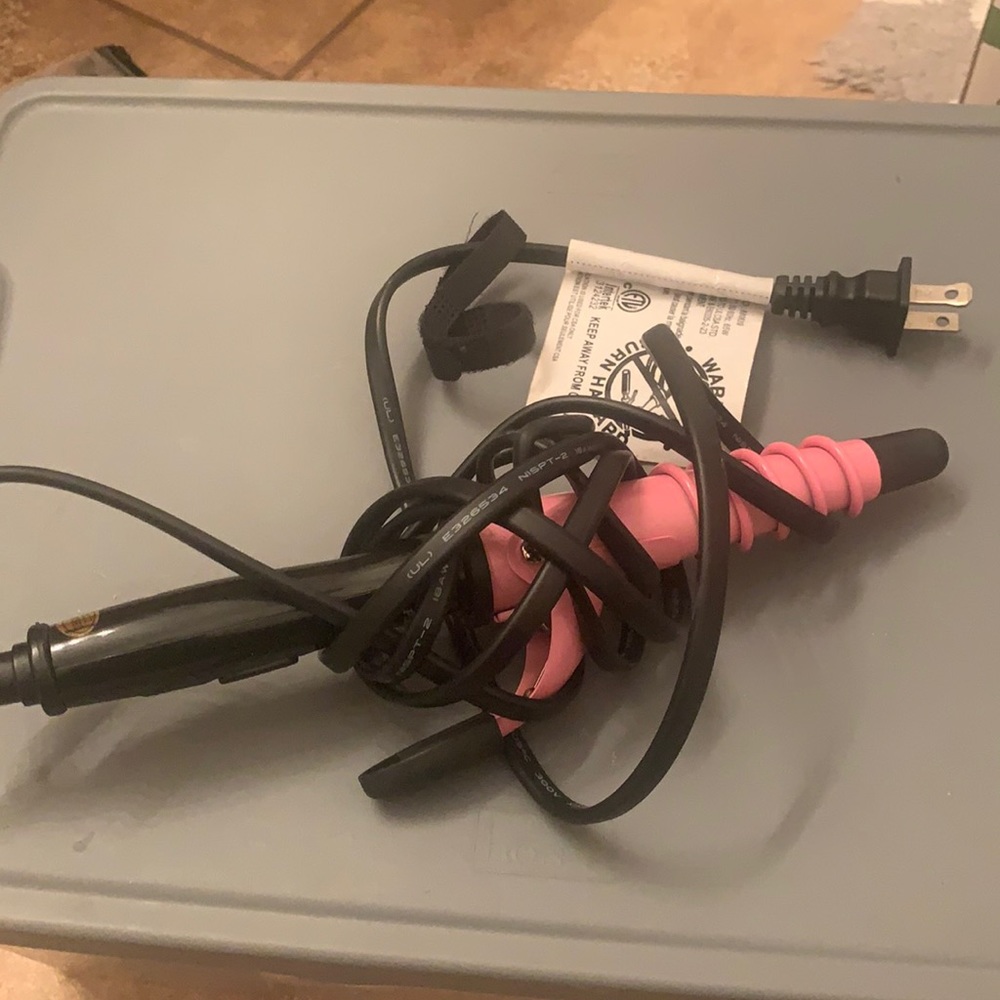 Mini curling iron